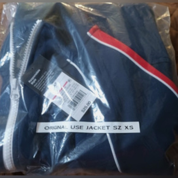 NWT ORIGINAL USE TRACKSUIT 4XLT. IN ORIGINAL PACKAGING. RED/BLUE/WHITE - Picture 7 of 13